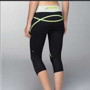 Lululemon Run Pace Crop